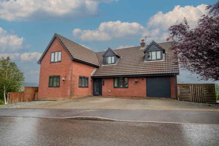 Property Image 0 Property Image 0