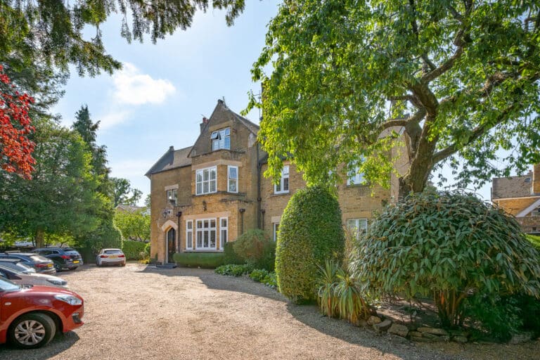 Property Image 0 Property Image 0