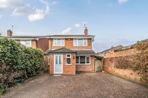 Fulmar Close, Poynton, SK12