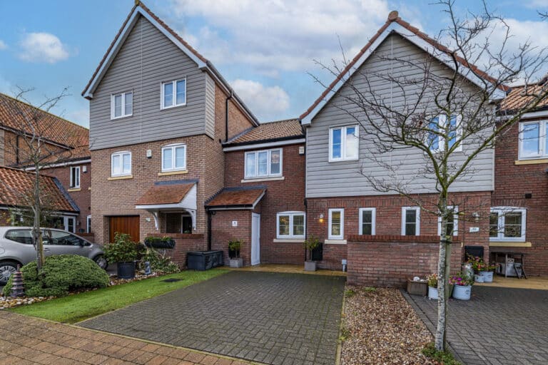 Property Image 0 Property Image 0