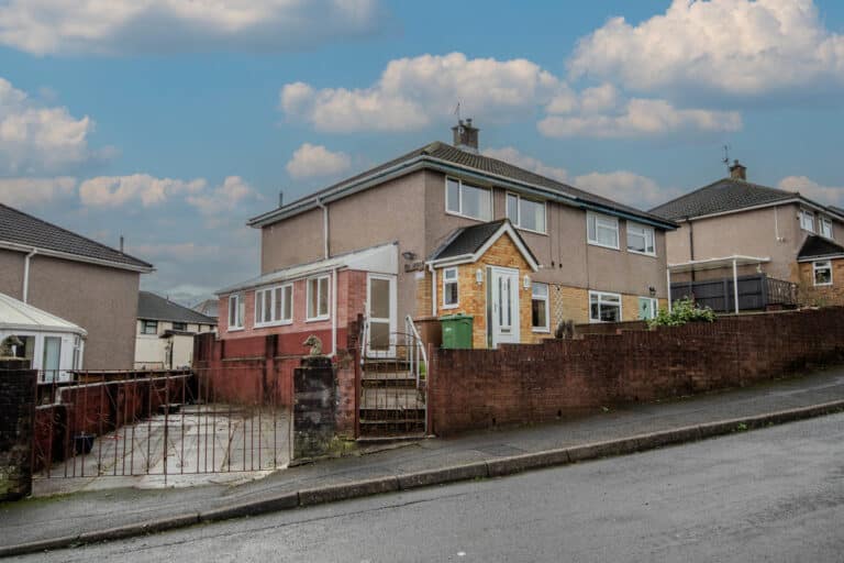 Property Image 0