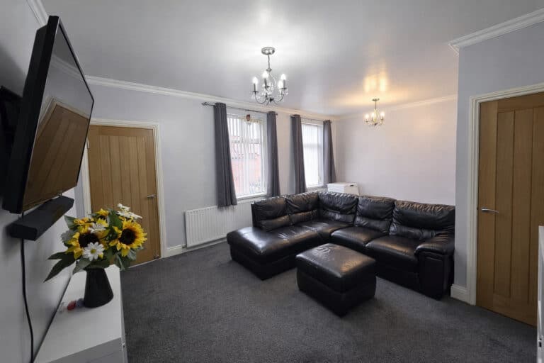 Property Image 0 Property Image 0