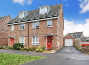 Fullbrook Avenue, Reading, RG7