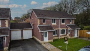 Heol Rhos, Caerphilly, CF83