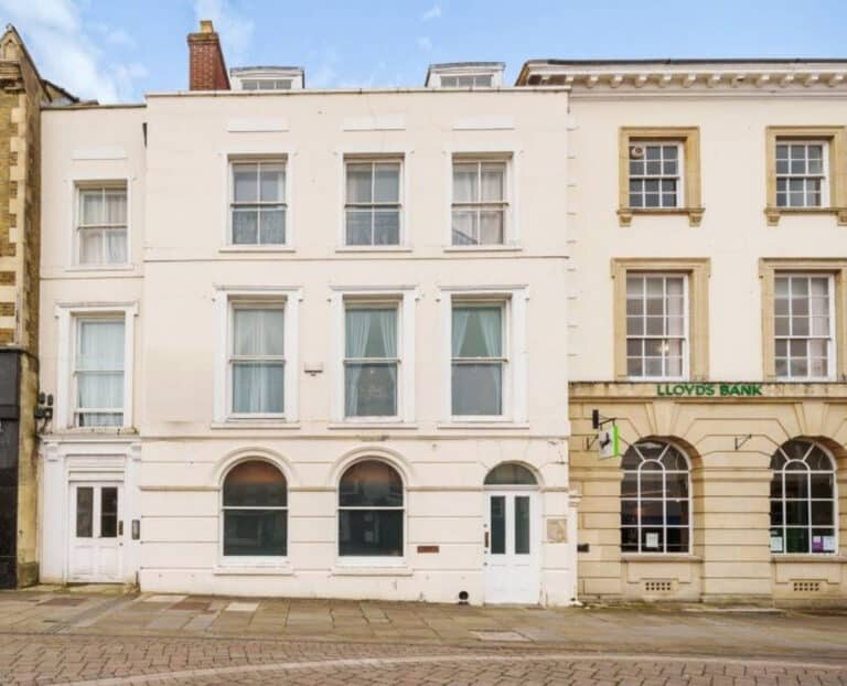 Property Image 0