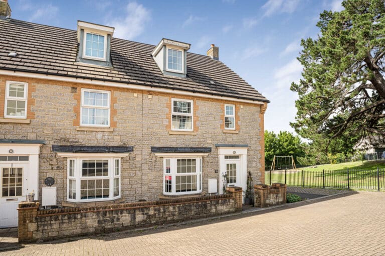 Property Image 0 Property Image 0