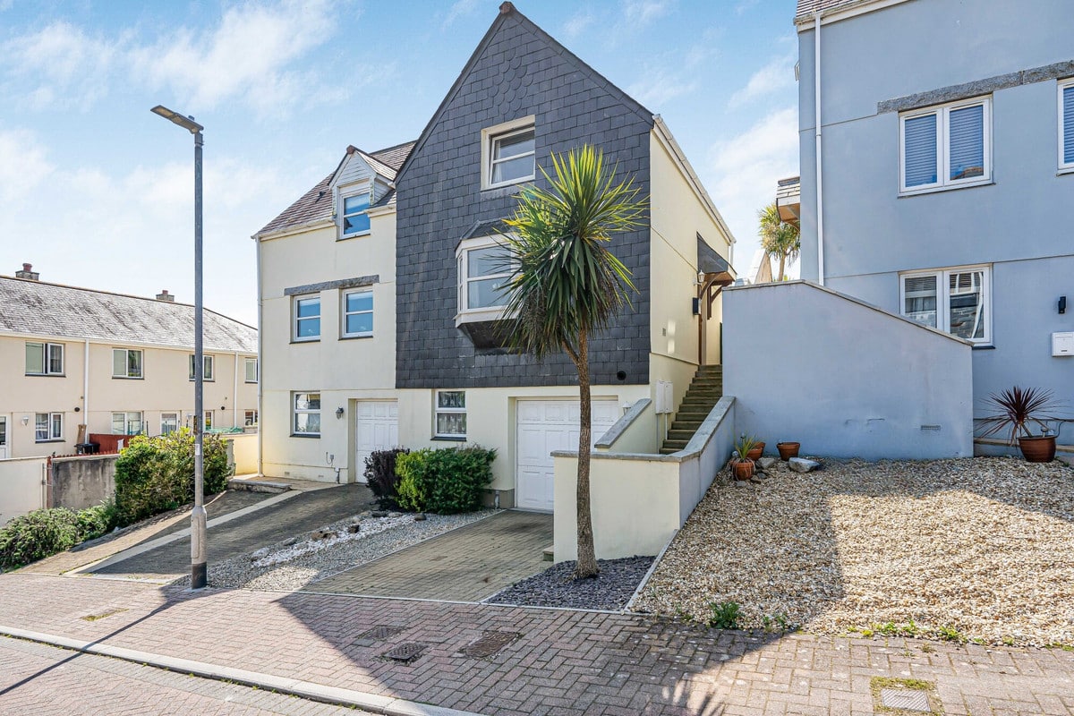 Churchfield Place