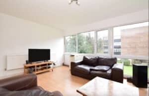Romford Road, Chigwell, IG7